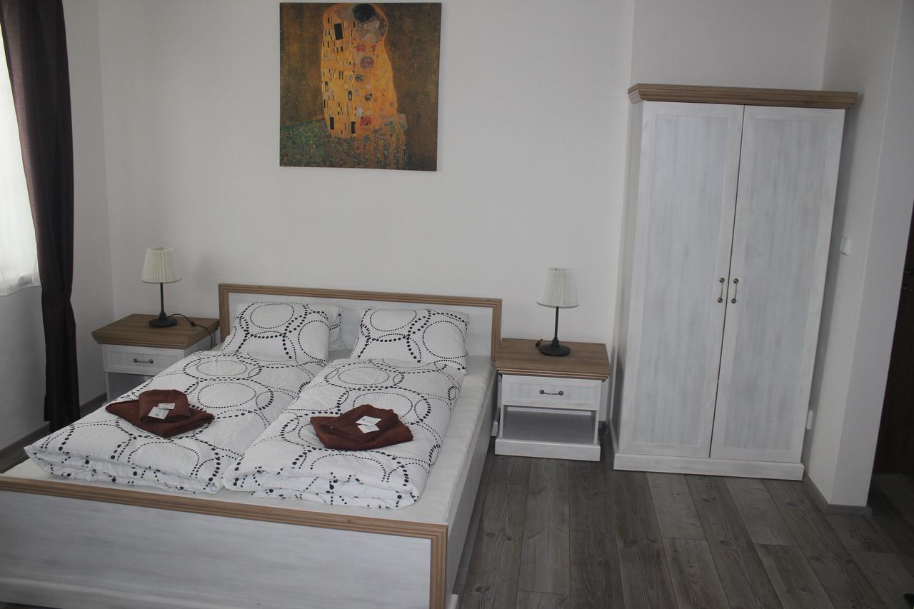 Penzion Vesely Zelezny Brod Esterno foto