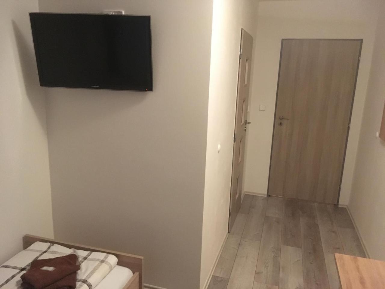 Penzion Vesely Zelezny Brod Esterno foto